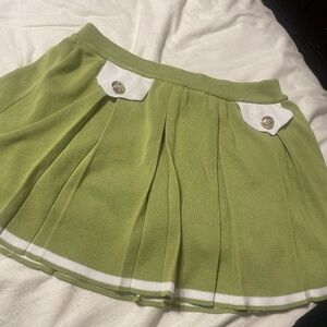 Pleated skirt